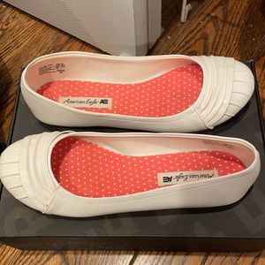 American Eagle White Flats